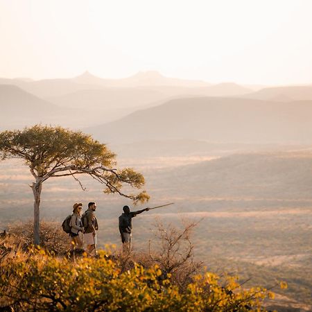 Etendeka Mountain Camp Damaraland Extérieur photo