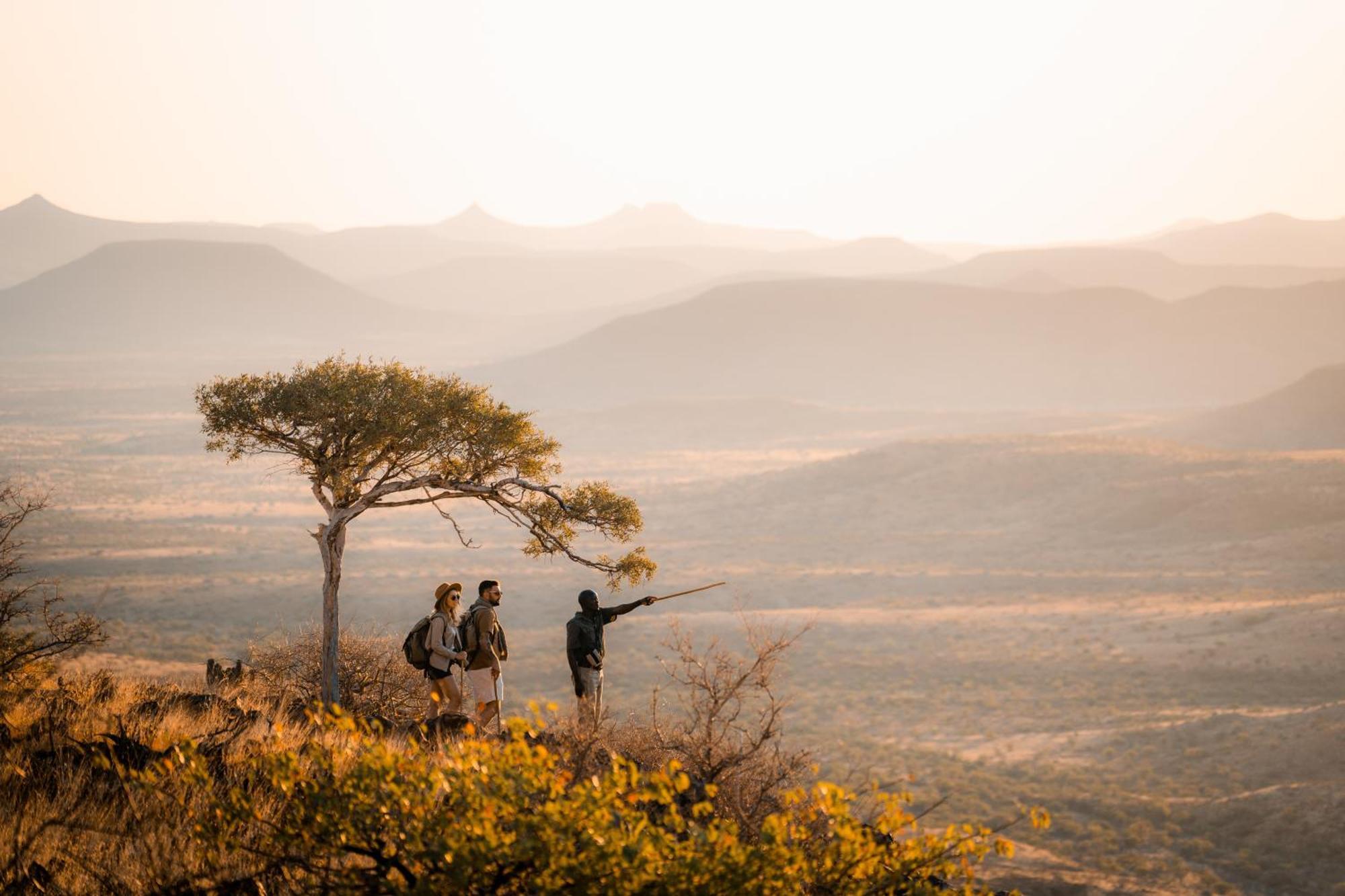 Etendeka Mountain Camp Damaraland Extérieur photo
