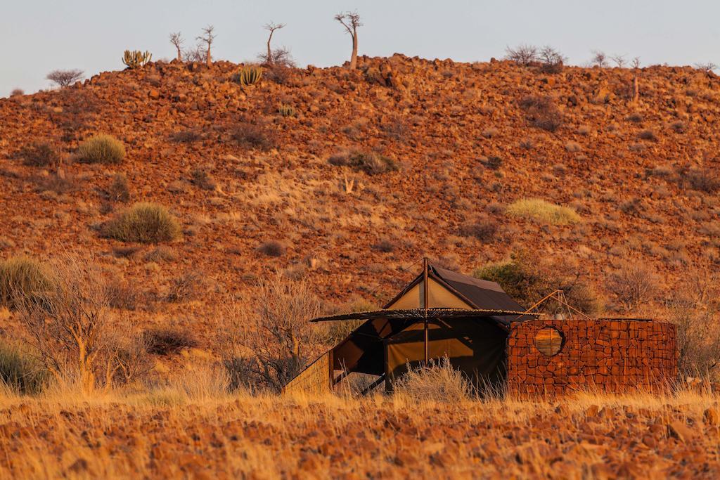 Etendeka Mountain Camp Damaraland Extérieur photo