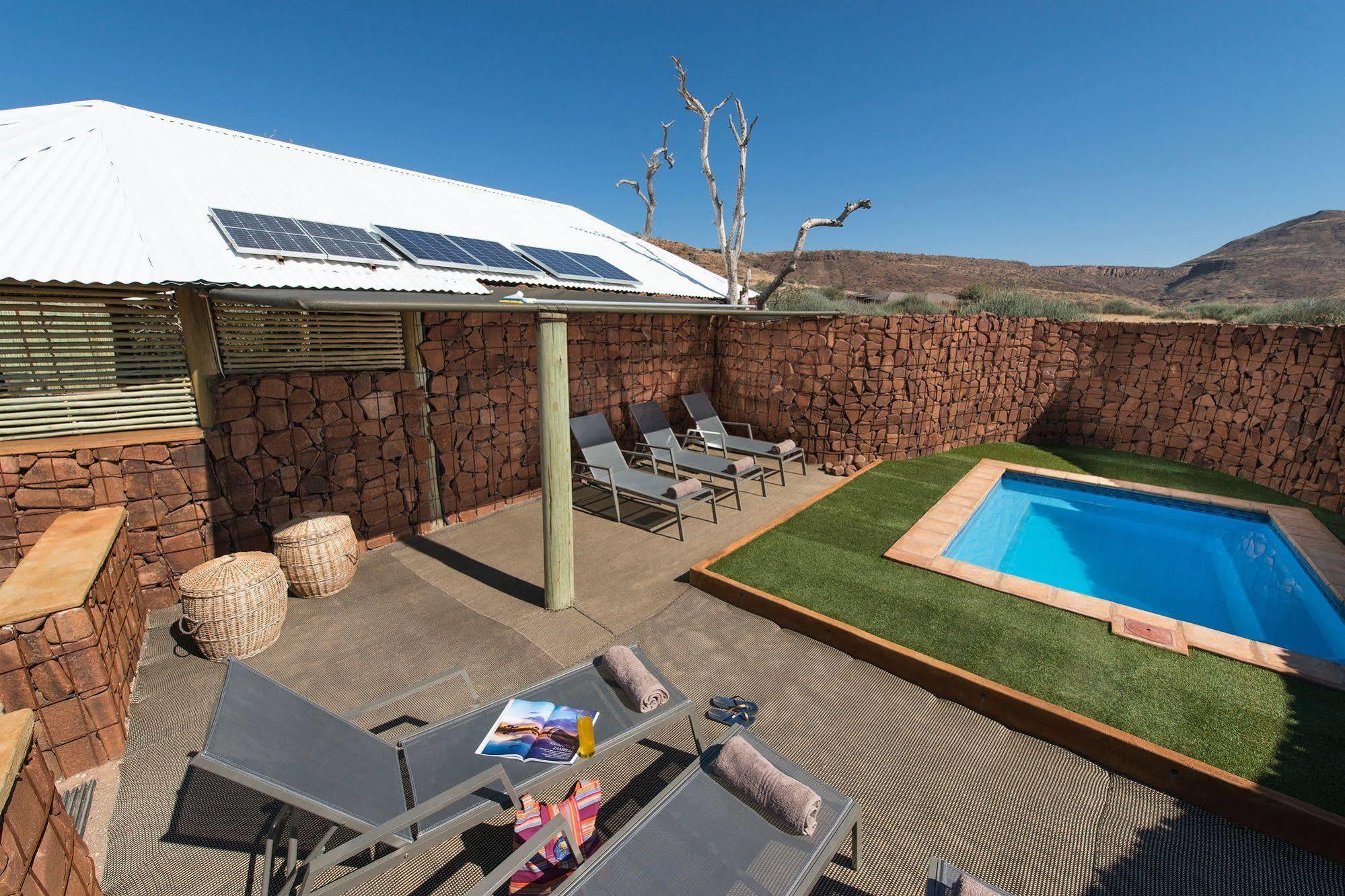 Etendeka Mountain Camp Damaraland Extérieur photo
