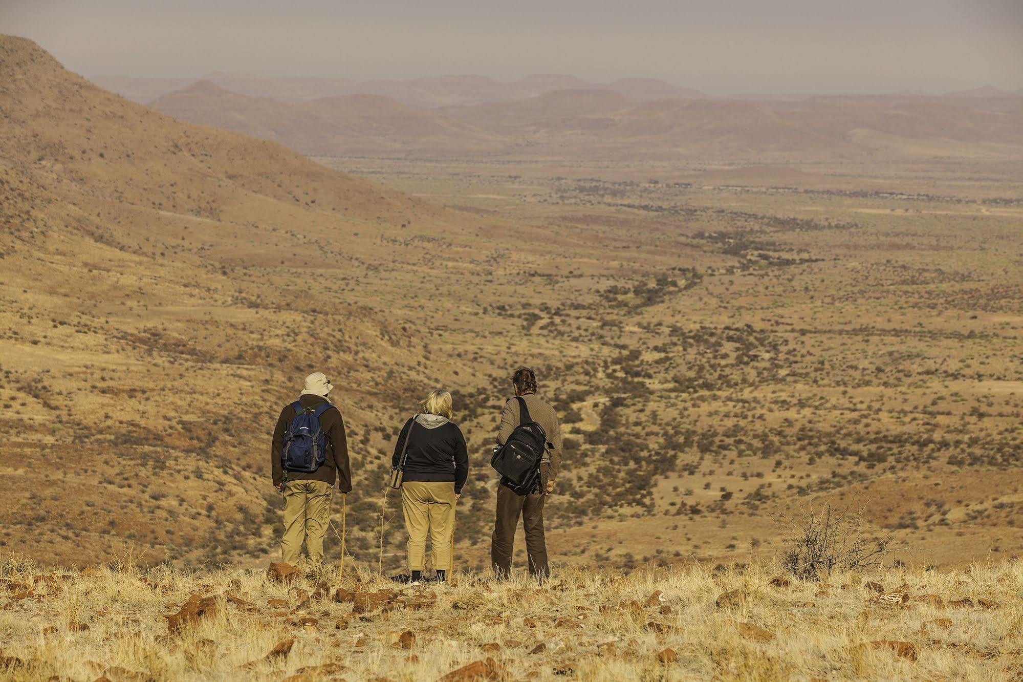 Etendeka Mountain Camp Damaraland Extérieur photo